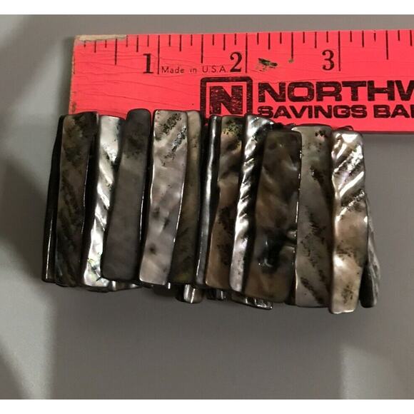 Mother Of Pearl Shell Abalone Stretch Bracelet Beautiful Comfortable - Picture 4 of 4